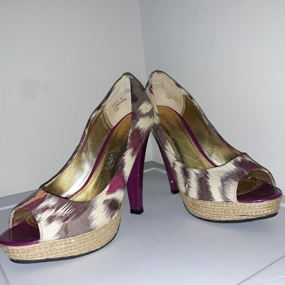 Shoes - Picture 1 of 4